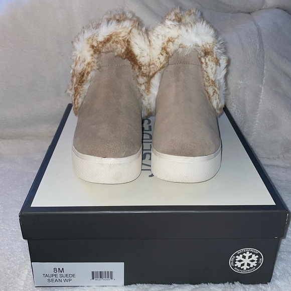 J/SLIDES SEAN Taupe Waterproof Suede - Picture 7 of 14